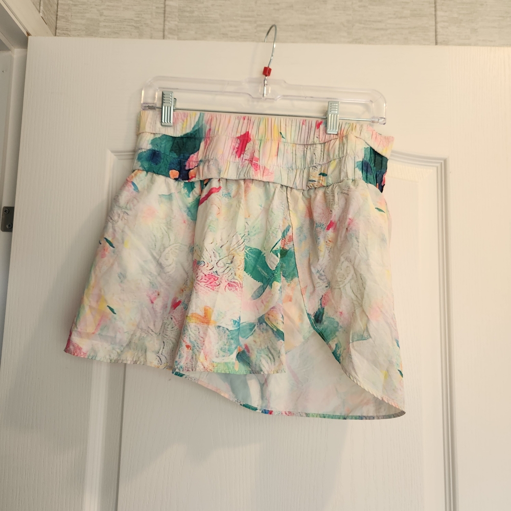 TCEC Multicolor Athletic Shorts Size L Euc